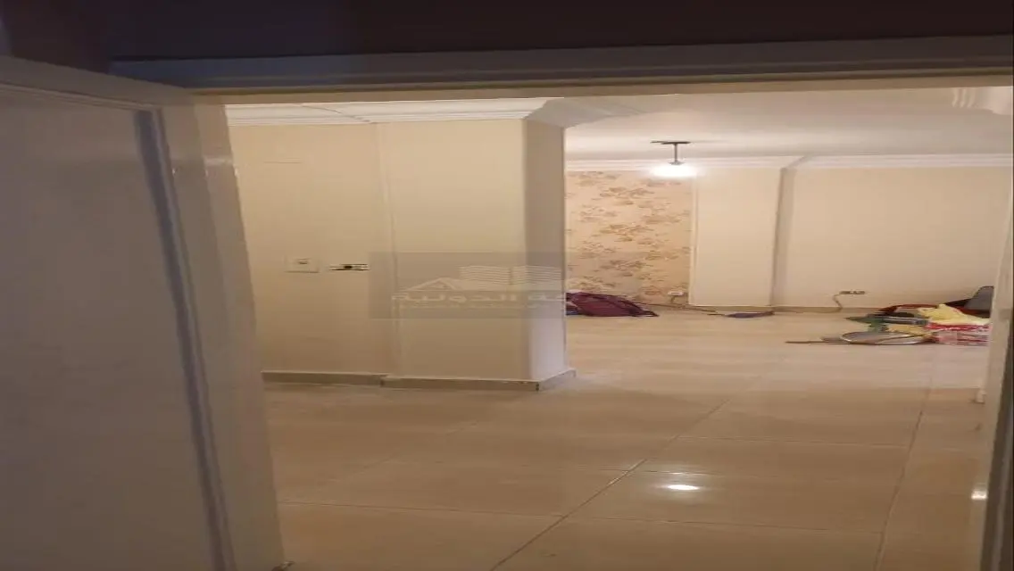 شقة فاخرة بمساحة واسعة مع حارس أمن