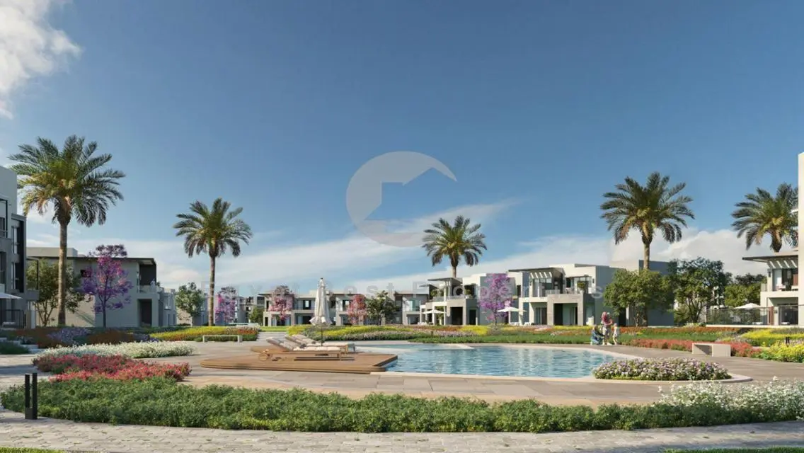 Luxurious 5-Bedroom Villa with Private Pool and Garden in a Prime Location