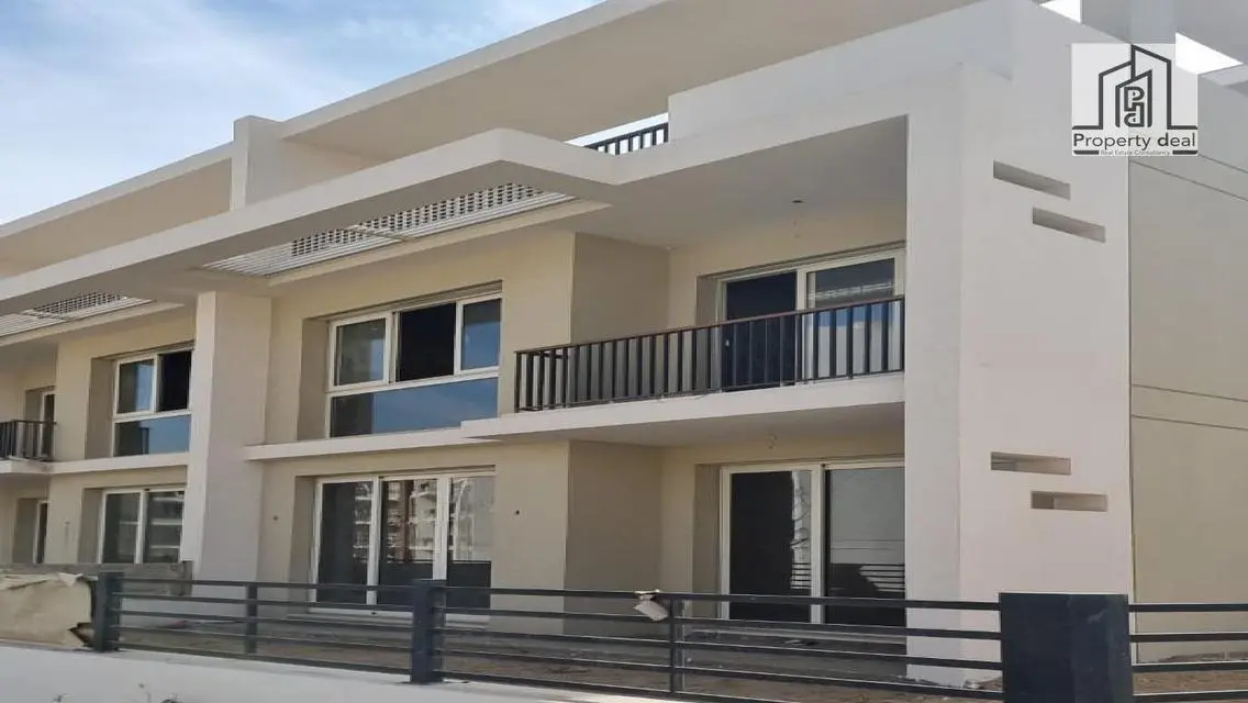 Fantastic Beach Property Opportunity: Luxury Apartment for 8,000,000 EGP