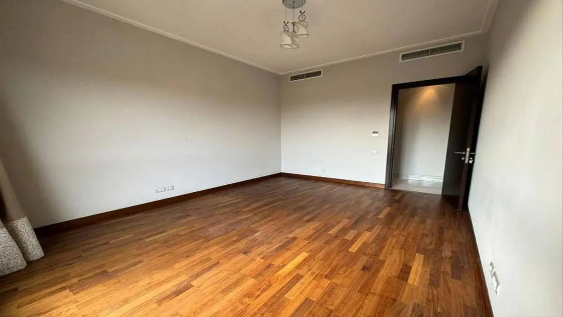Luxury Apartment at Forty West 333