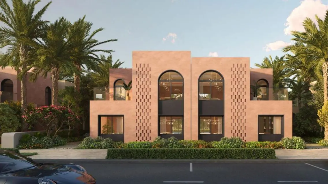 Luxury Villa for Sale with 4 Bedrooms, Garden and Shared Pool