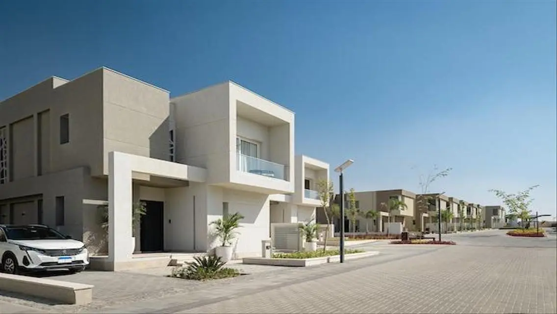 New Apartment for Sale with Ideal Space and Amenities