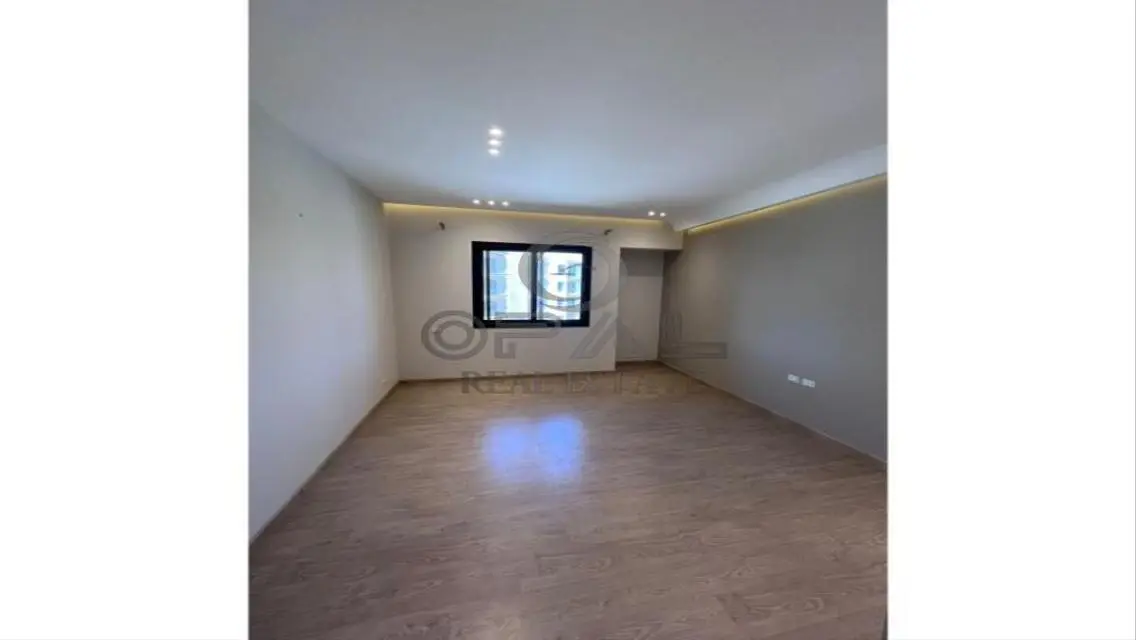 Apartment for Rent in West Beverly Hills Area