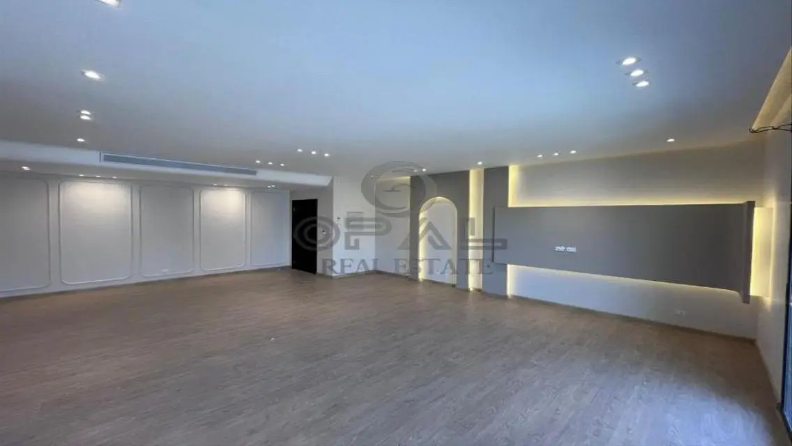 Apartment for Rent in West Beverly Hills Area
