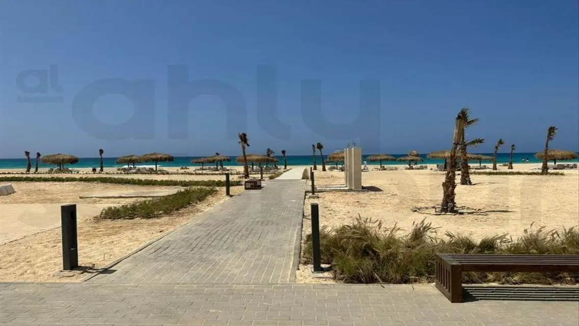 شقة فاخرة بمساحة واسعة وإطلالة مميزة