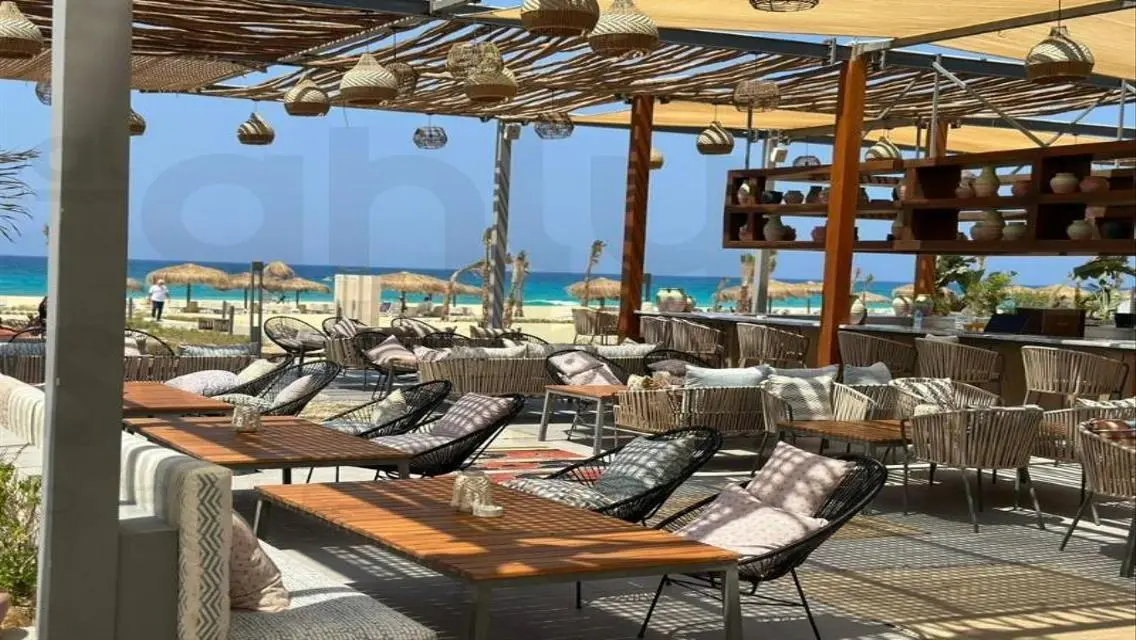 شقة فاخرة بمساحة واسعة وإطلالة مميزة
