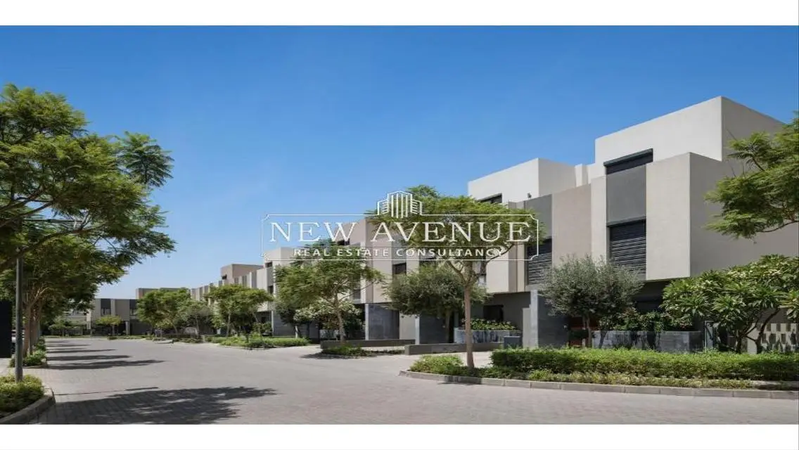 Luxury Apartment with Private Garden and Maid's Room