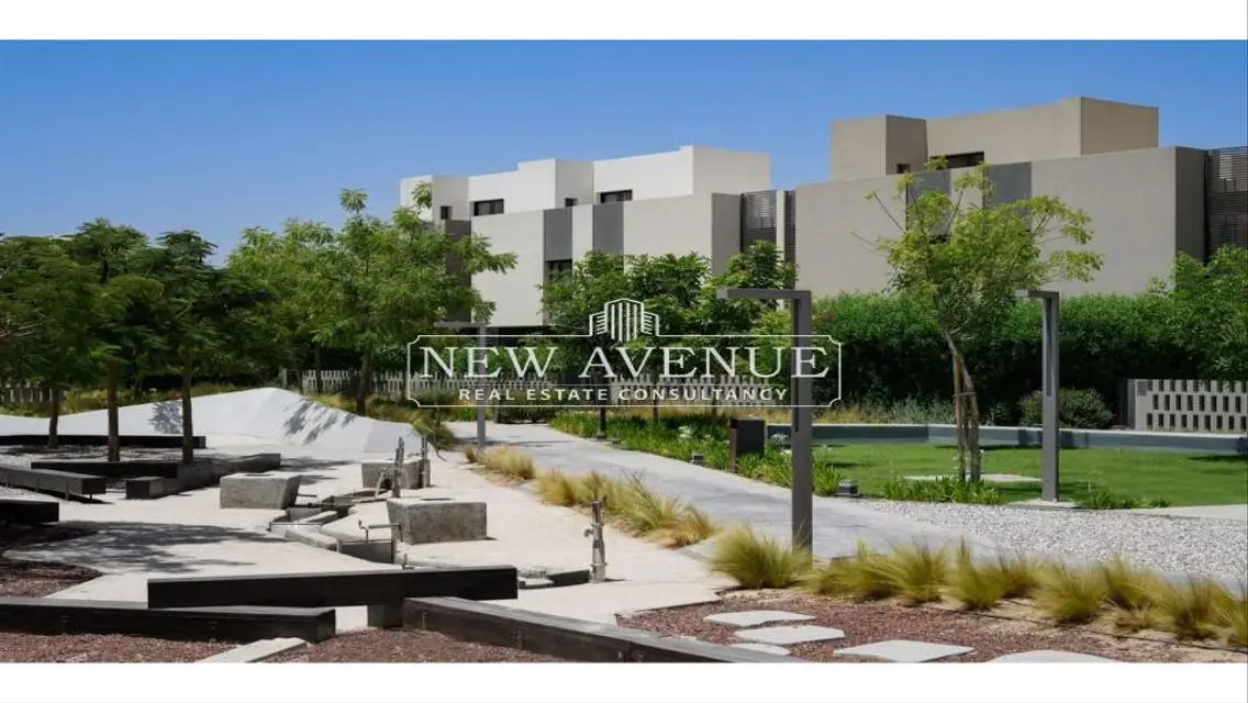 Luxury Apartment with Private Garden and Maid's Room