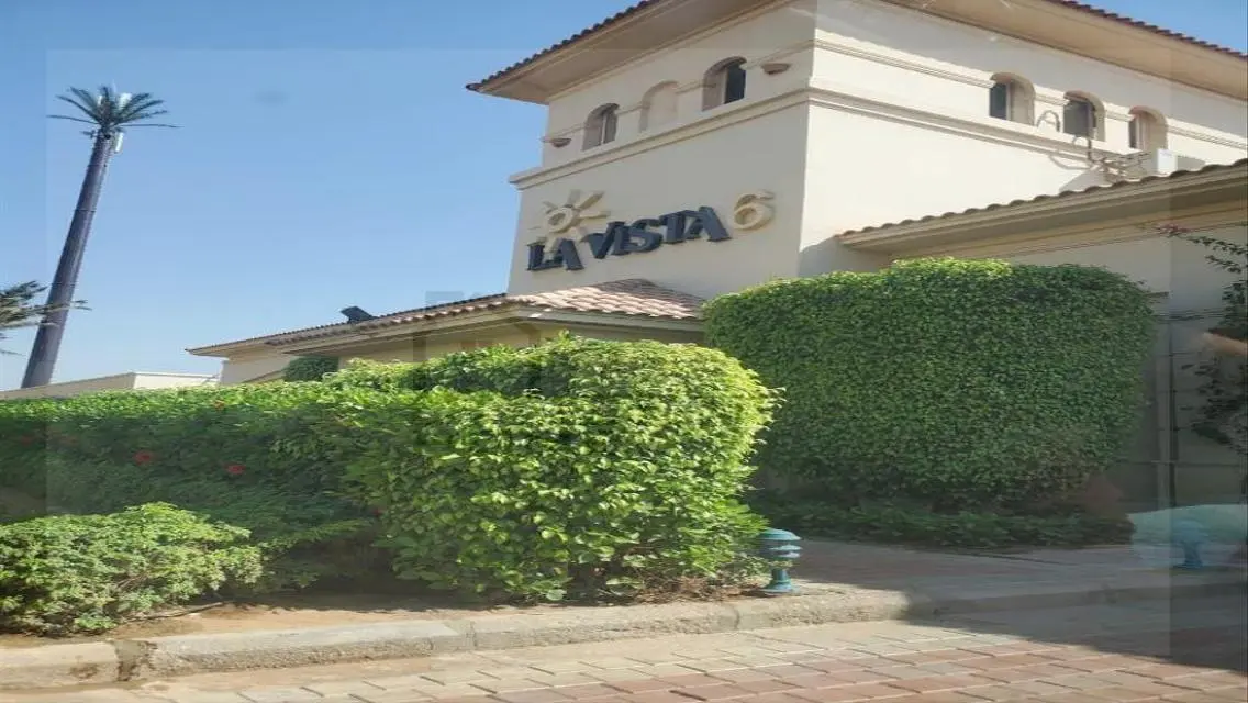 Luxury Home for Sale with Premium Amenities in Prime Location