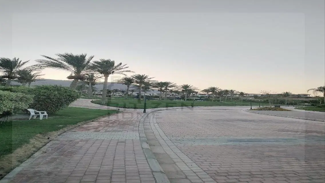 Luxury Home for Sale with Premium Amenities in Prime Location