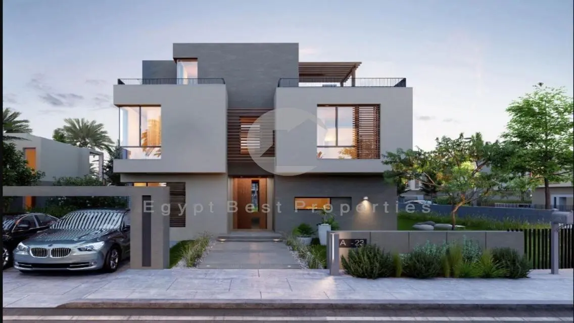 Luxury Villa with Stunning View in the Heart of the City