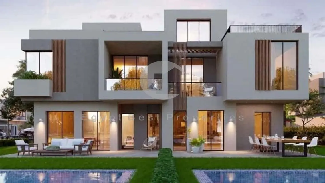 Luxury Villa with Stunning View in the Heart of the City
