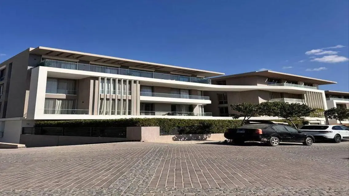 Luxury Villa for Sale with Stunning Views and Spacious Design