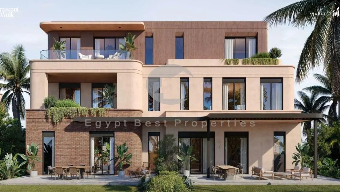 فيلا فاخرة مع مسبح خاص وحديقة خاصة للبيع
