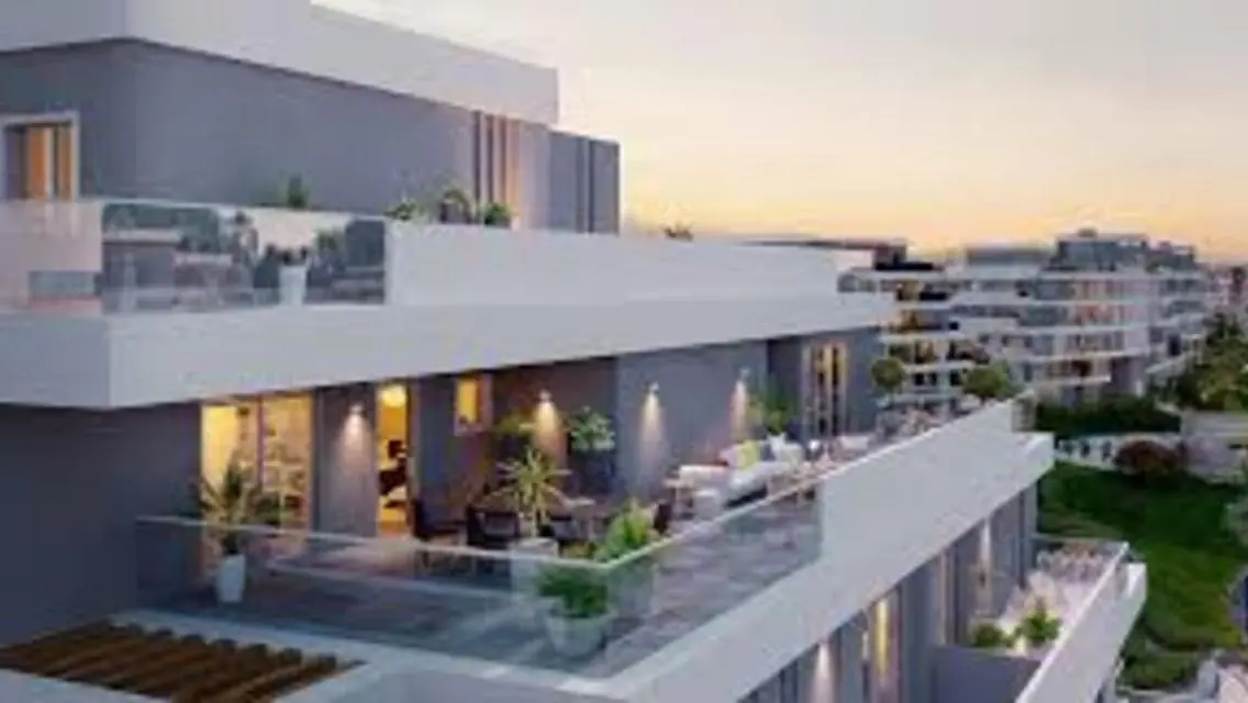 Luxurious 4-Bedroom Villa with Balcony and Stunning Views