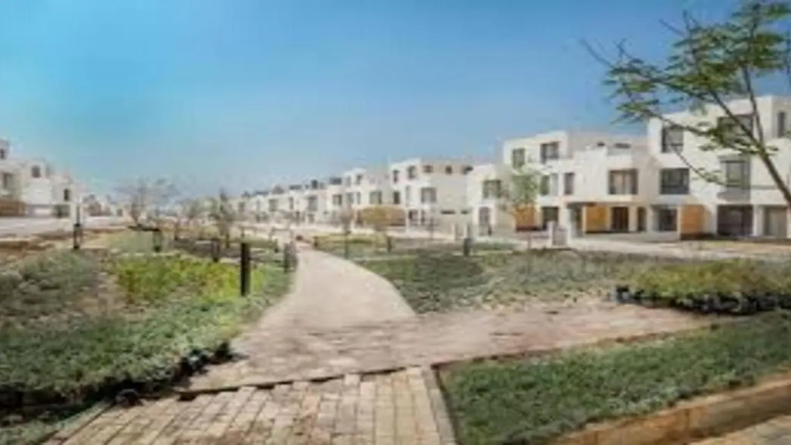 Luxurious 4-Bedroom Villa with Balcony and Stunning Views