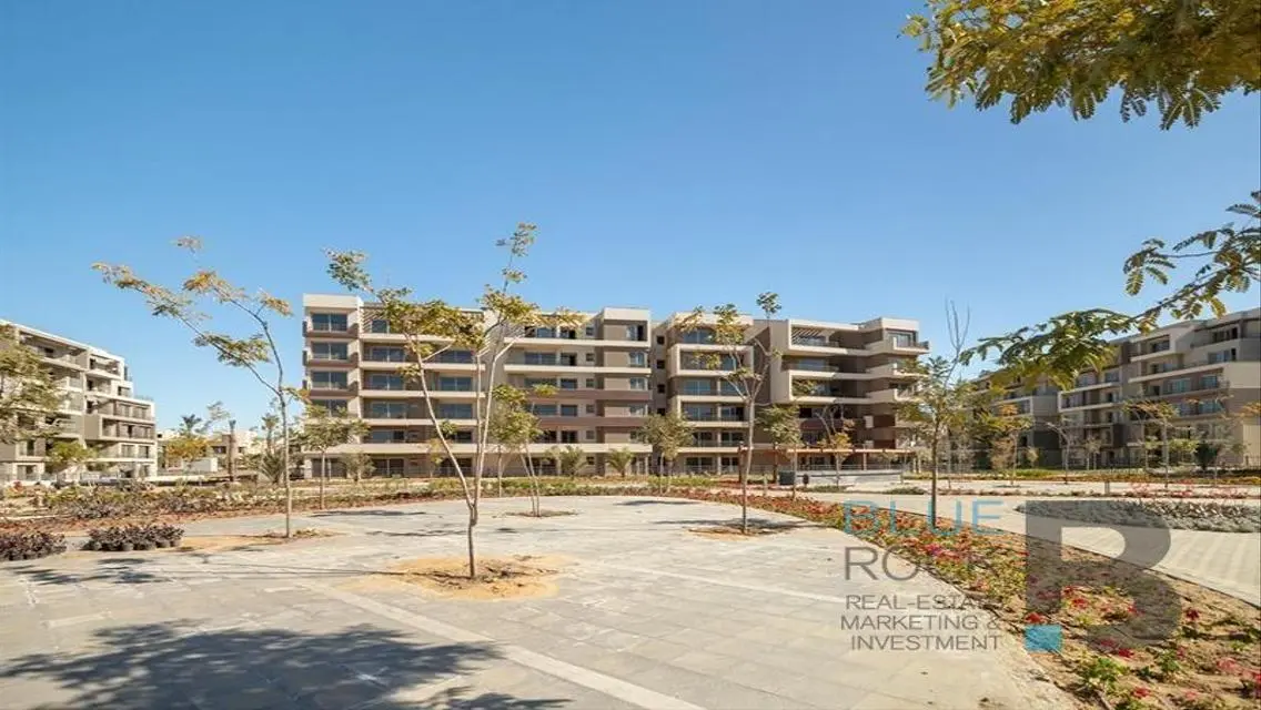 Luxury Property with Private Pool and Sports Facilities