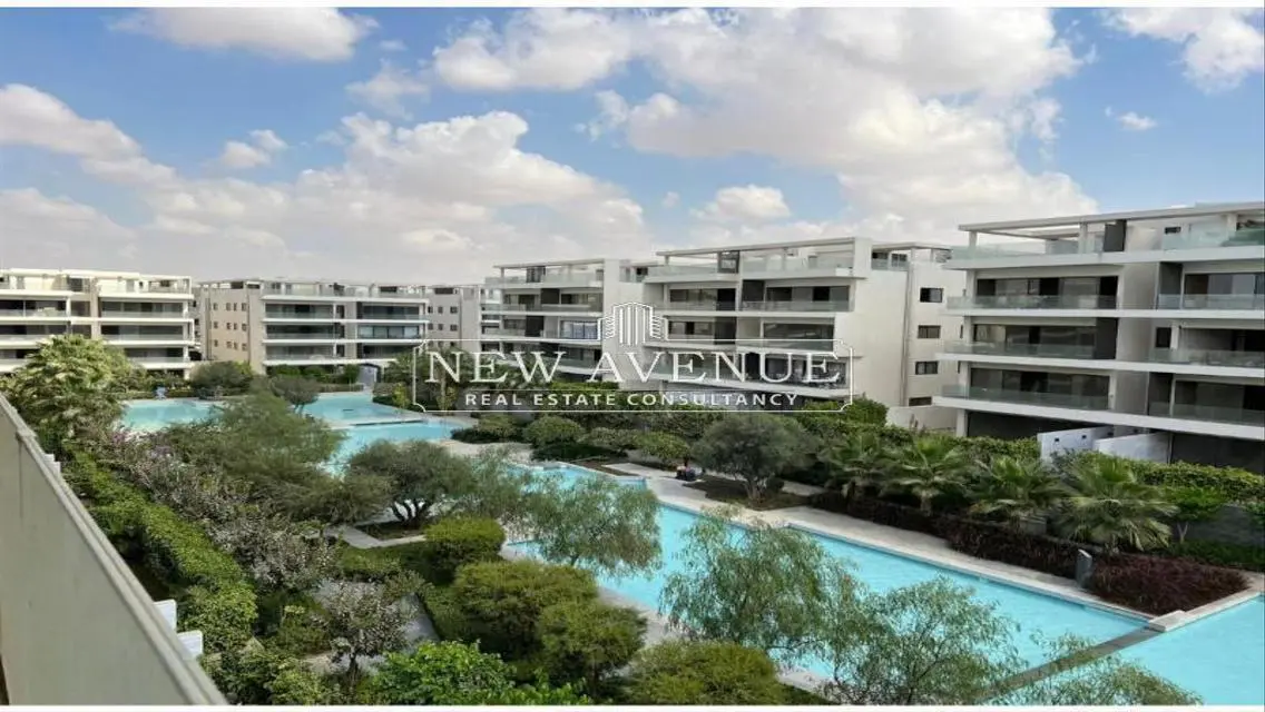 Luxury Apartment with Spacious Layout and Private Garden