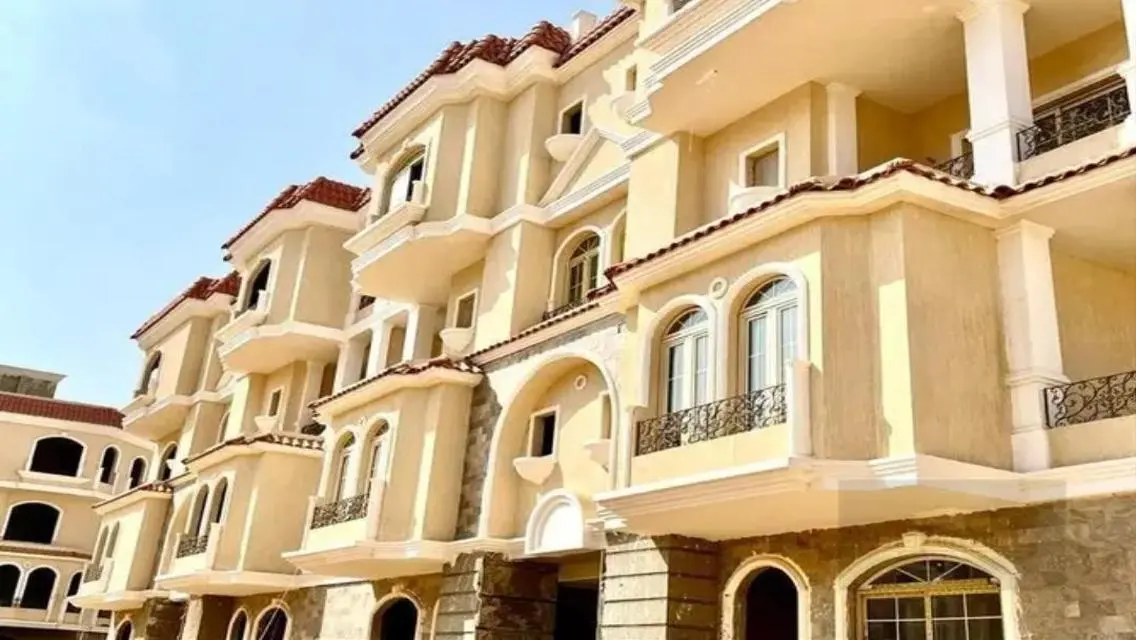 Luxury Villa with Private Garden and Pool in Prime Location
