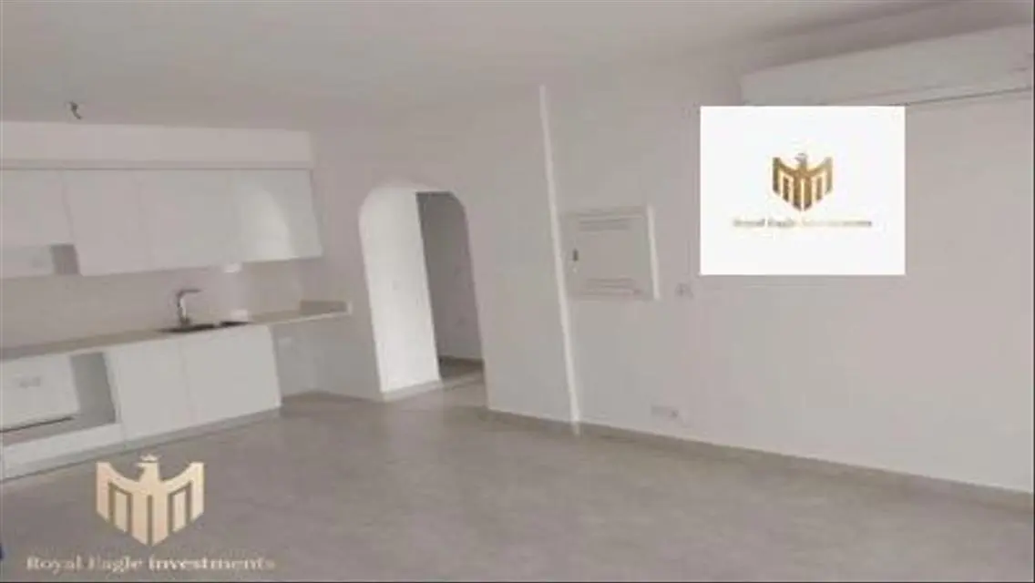 Luxury Apartment for Rent with Balcony