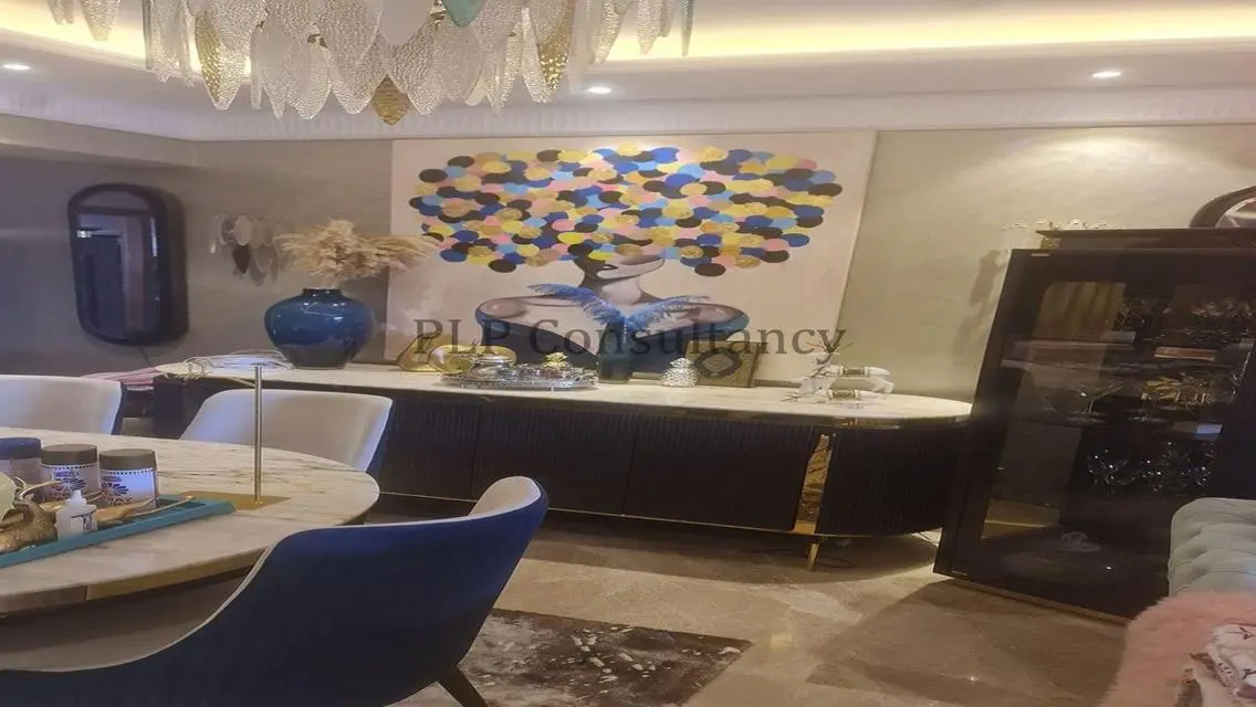 شقة رائعة بإطلالة على الجبال في هايد بارك