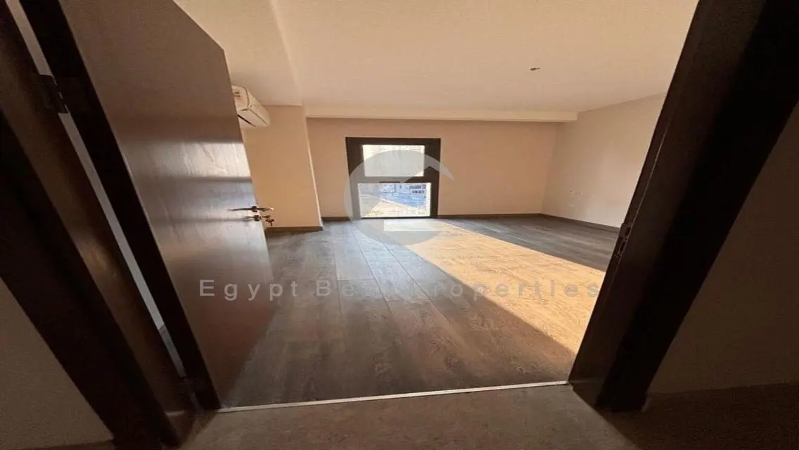 Zed West - Luxury Apartment for Rent