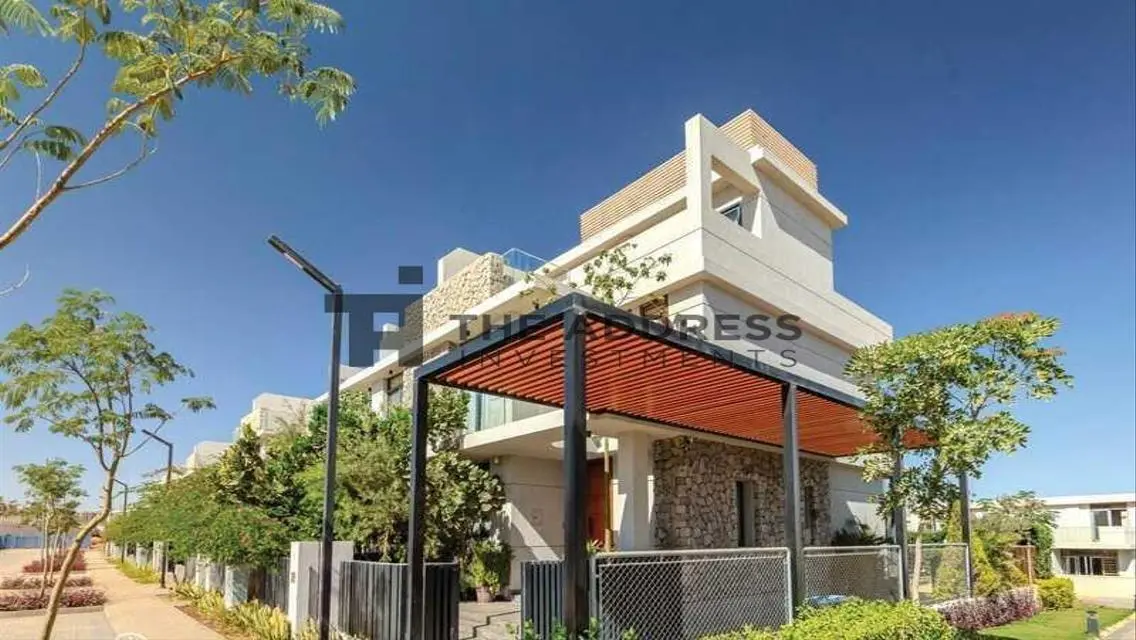 Luxury Villa with Private Pool and Garden in Mountainview - New Cairo
