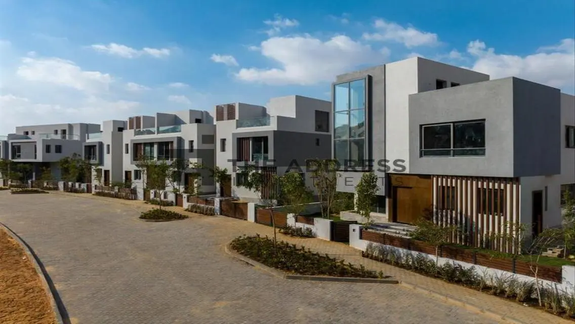 Luxury Villa with Private Pool and Garden in Mountainview - New Cairo