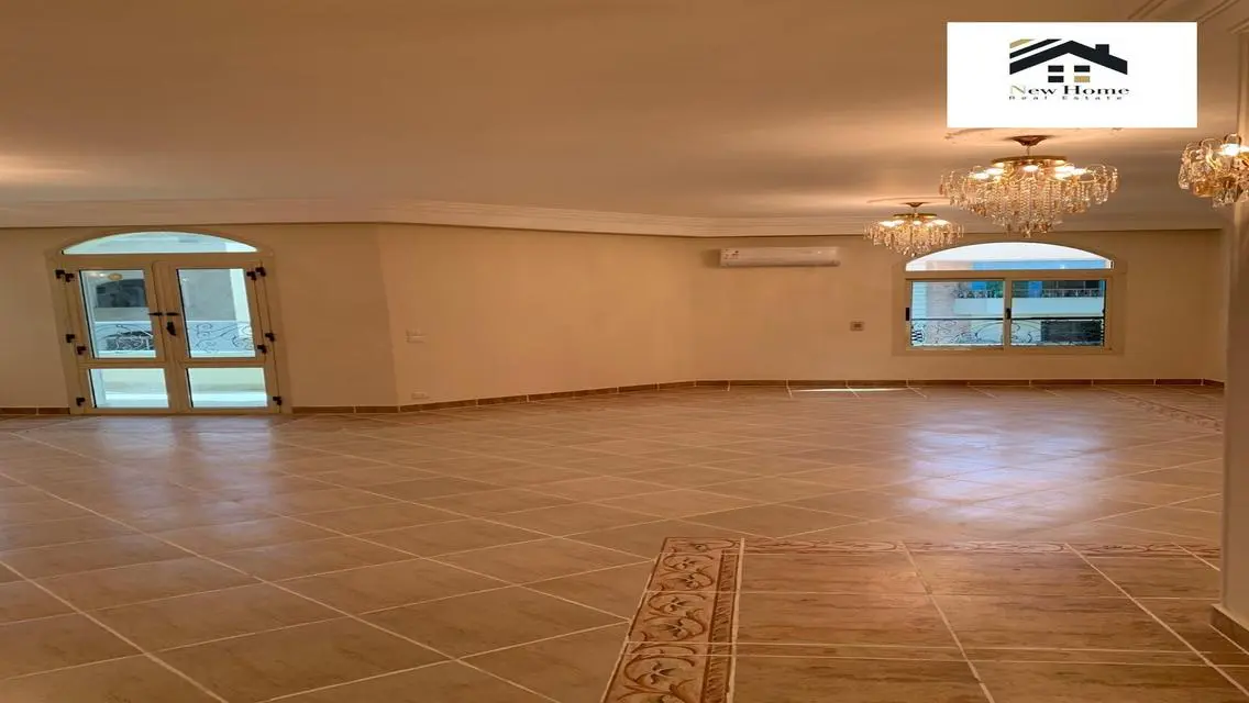 فيلا فاخرة للبيع في موقع متميز مع وسائل راحة شاملة