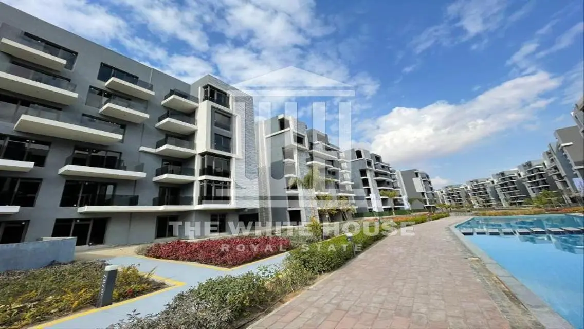 Luxury Palace for Rent with Lakeside View - 1200000 EGP