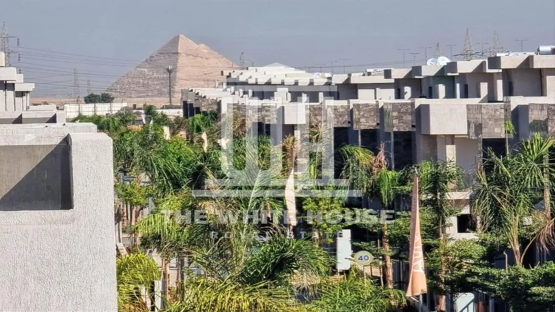 Luxury Palace for Rent with Lakeside View - 1200000 EGP