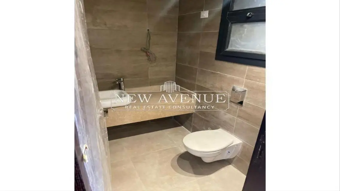 Luxury Apartment with Private Garden & Spacious Layout