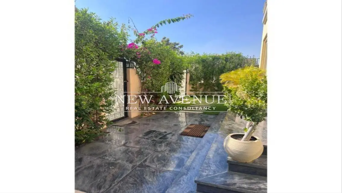 Luxurious Apartment with Private Garden and Stunning View