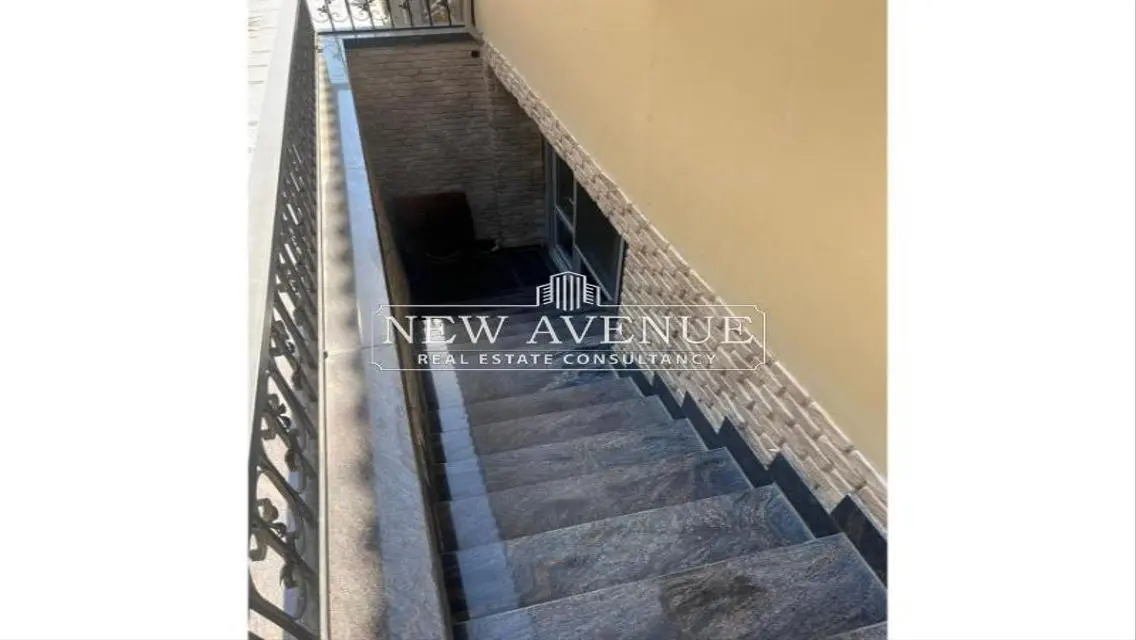 Luxurious Apartment with Private Garden and Stunning View