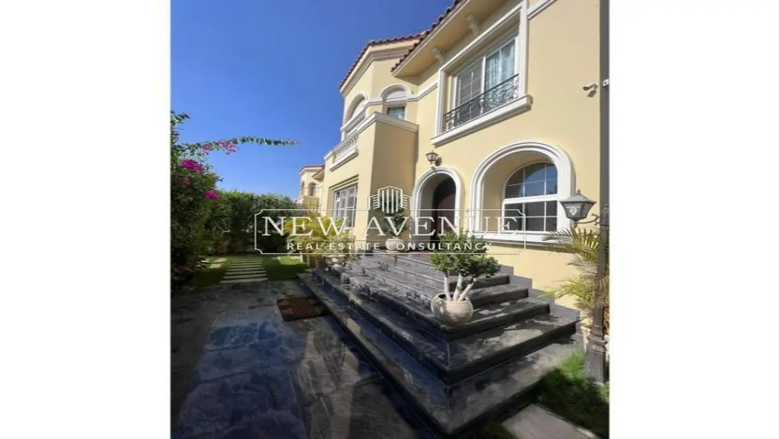 Luxurious Apartment with Private Garden and Stunning View