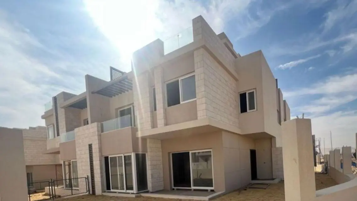 Luxury Villa with Private Pool for Sale at an Attractive Price