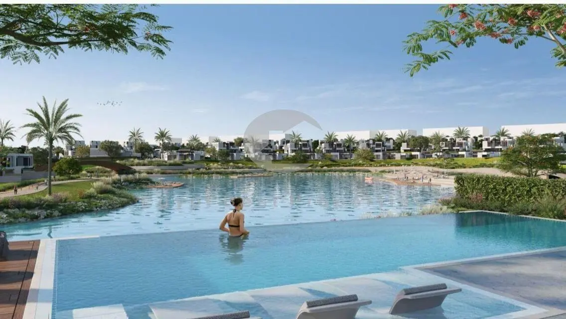 Luxury Property in Solana - 750 Square Meters for Sale