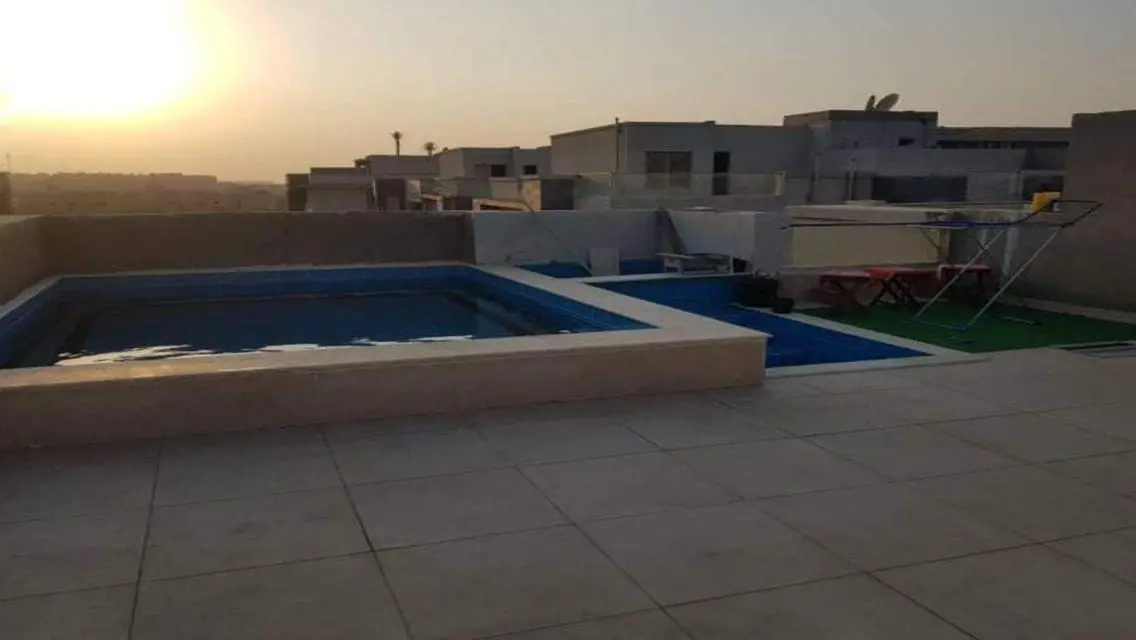 Luxury Apartment with Spacious Layout Overlooking a Landmark
