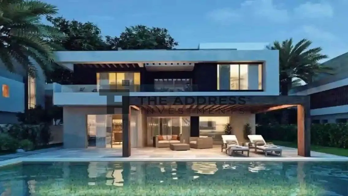 Luxury Villa for Sale with Stunning Landmark Views