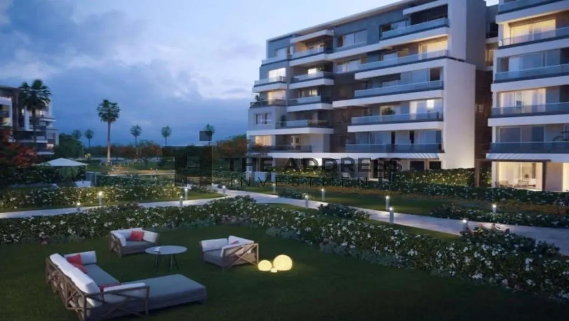Luxury Villa for Sale with Stunning Landmark Views