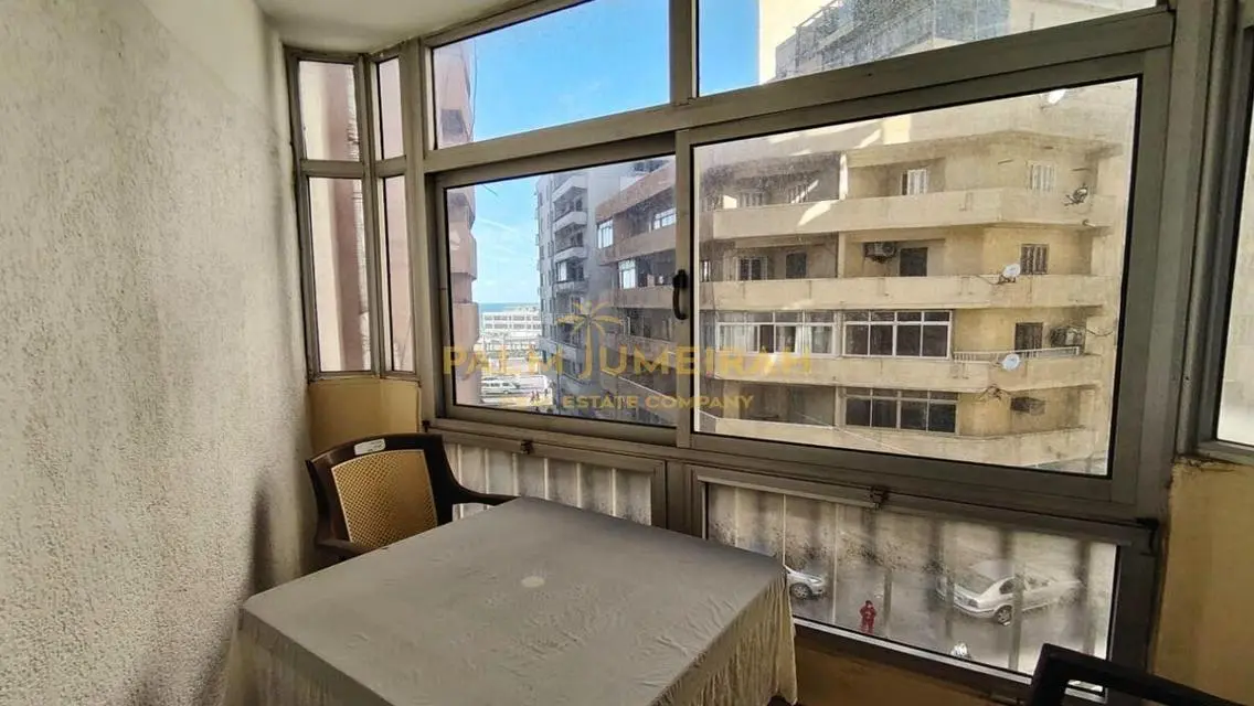 شقة فاخرة للبيع في Palm Jumeirah
