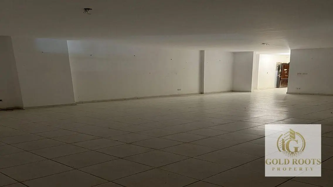 Luxury 3-Bedroom Apartment with Terrace and Premium Amenities