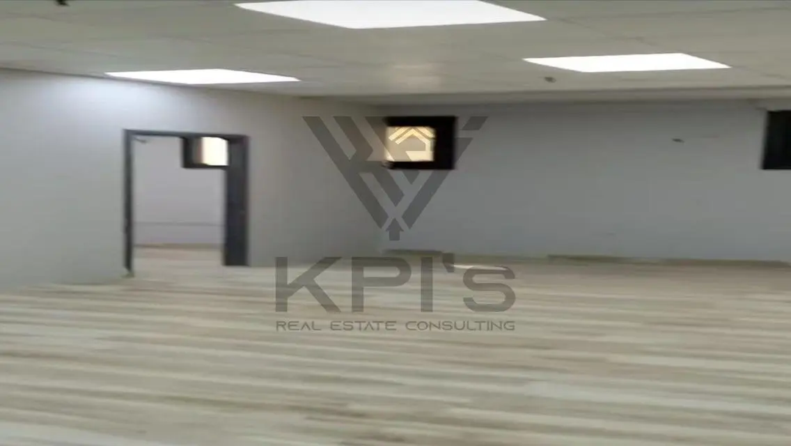 شقة مميزة في جولدن بلازا للبيع
