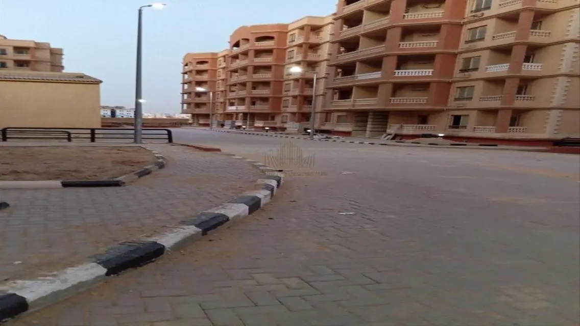 شقة حديثة في هايد بارك مع شرفة