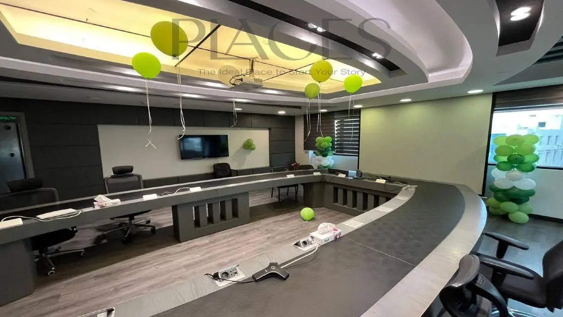 Office for Rent - 750 Square Meters in the Heart of the City