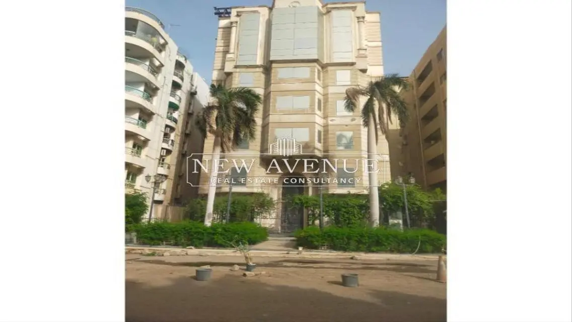 Luxurious 2100 sqm House - 125 Million EGP