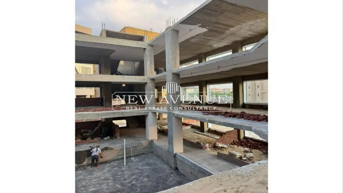 Luxury Apartment with Great Space and Amenities