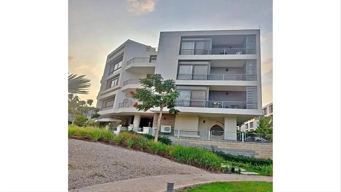 Luxury Apartment for Sale Overlooking a Landmark