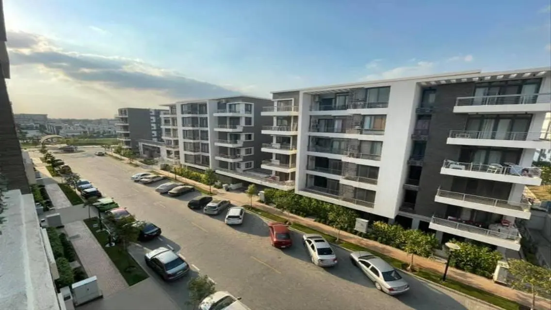 Luxury Apartment for Sale Overlooking a Landmark