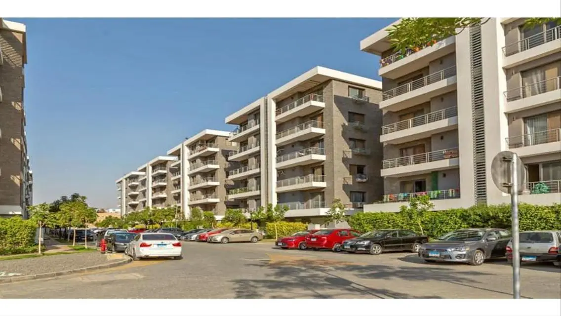 Luxury Apartment for Sale Overlooking a Landmark